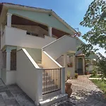 1 Bedroom Lovely In Pilkovici Apartmán Pajkovici